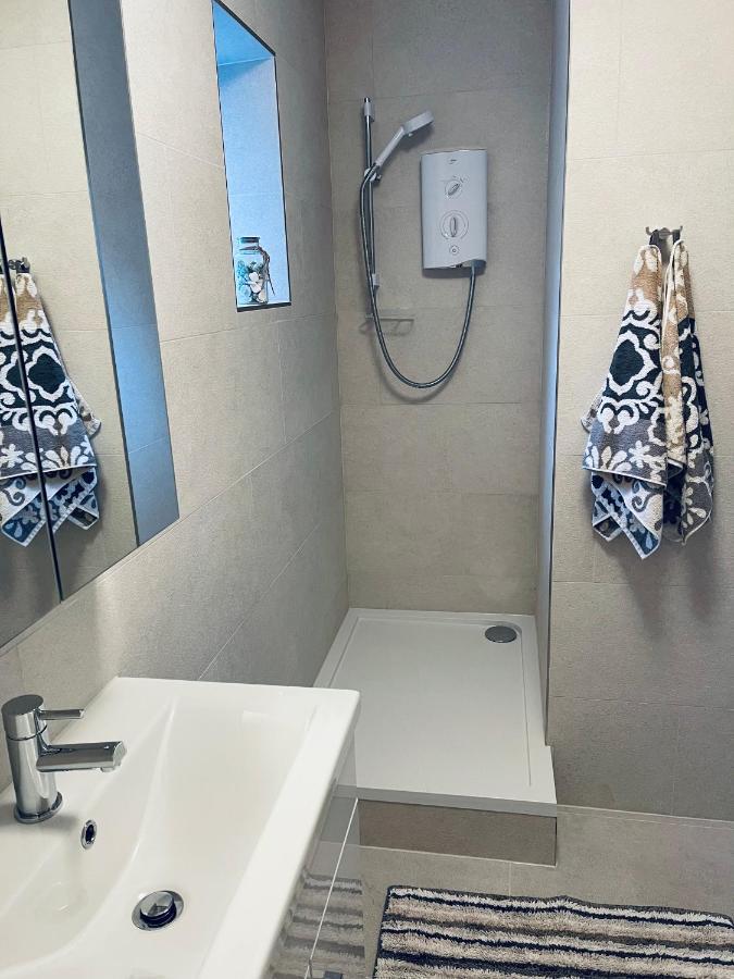 Central London Stylish Newly Decorated Studio Flat Extérieur photo