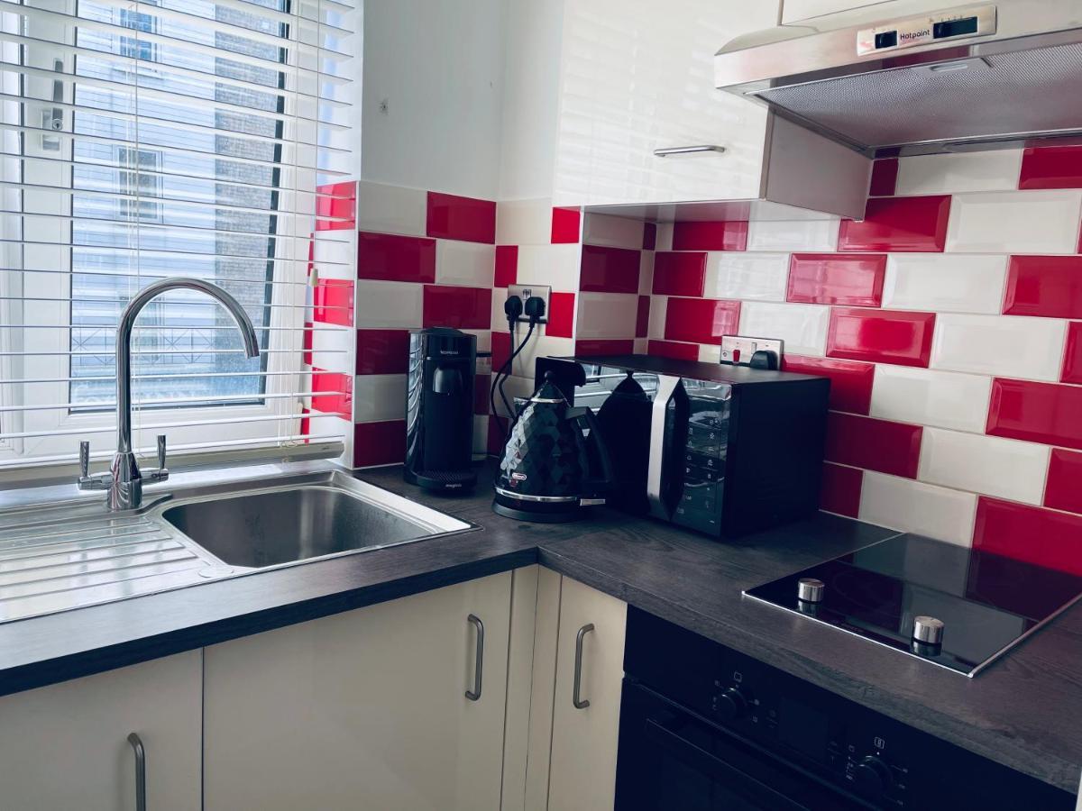 Central London Stylish Newly Decorated Studio Flat Extérieur photo